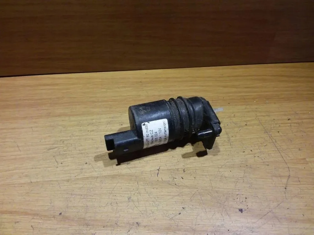 Peugeot 9643447780 Scheibenwaschpumpe gebraucht