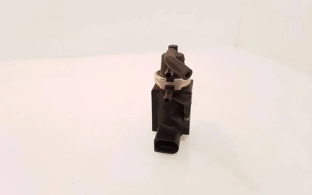 Válvula Solenoide Audi A3 Sportback 1K0906627