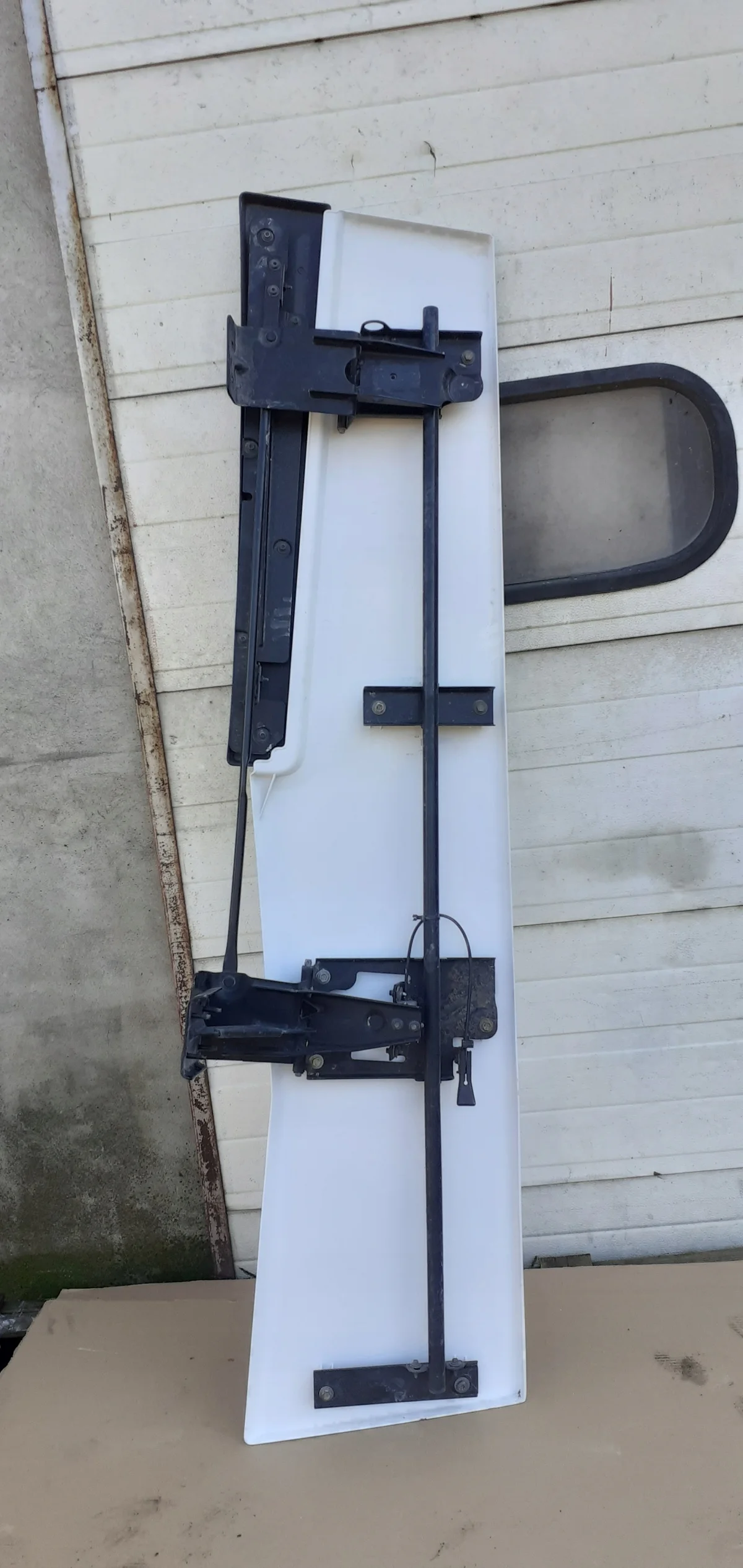 Renault OE 82562166 Usado image 3