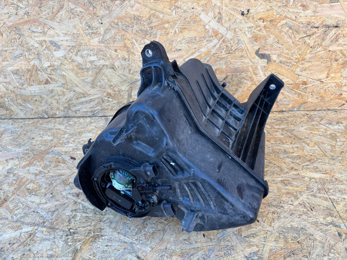 Réservoir AdBlue Pompe Mercedes Sprinter W907 W910 A9104706900