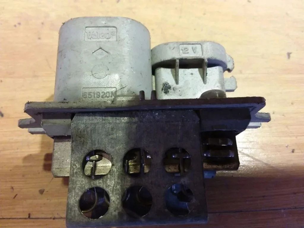 Resistor Soporte Ventilador Renault Scenic OE 651920N image 3