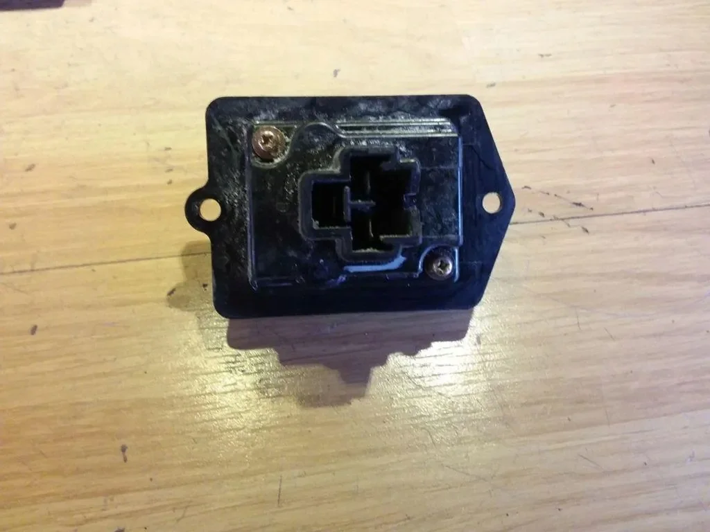 Mazda KJ180B26R weerstand verwarming image 3