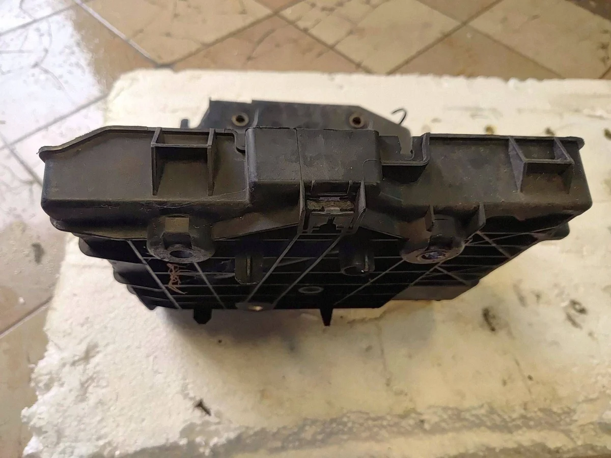 Supporto Batteria Renault OE 648944878R Usato image 3