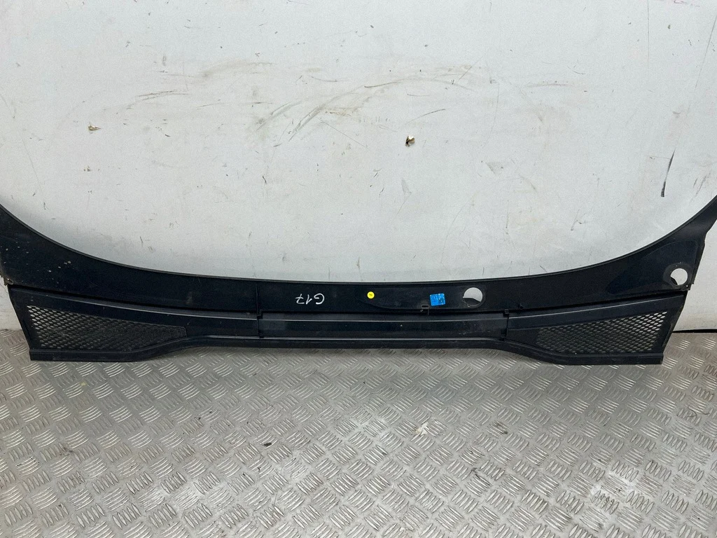 Plastique essuie-glace AUDI Q4 SUV 11C819401 image 3