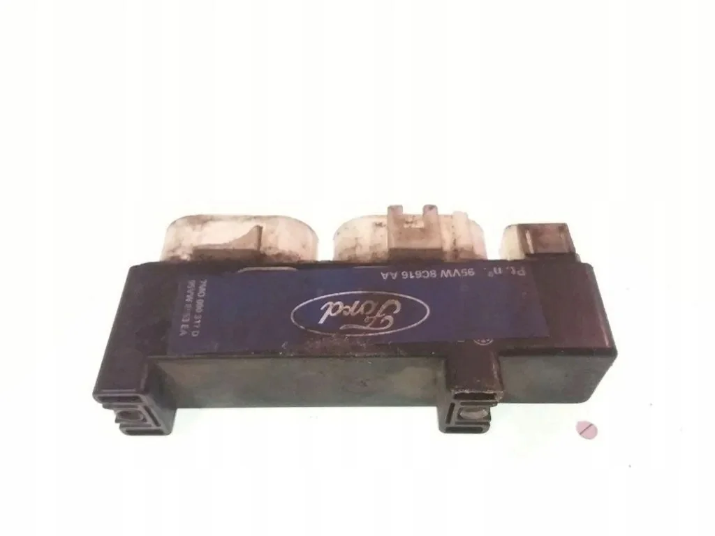 Controlador Ventilador Ford Galaxy 1.9 TDI 95VW8C616AA