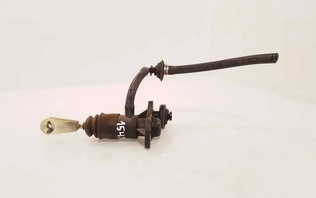 Kupplungsnehmerzylinder VW Passat B5 8E1721401C