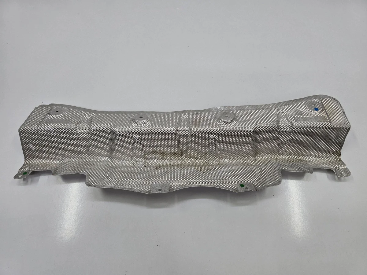 BMW X1 F48 Hitzeschutz Auspuff 7374404