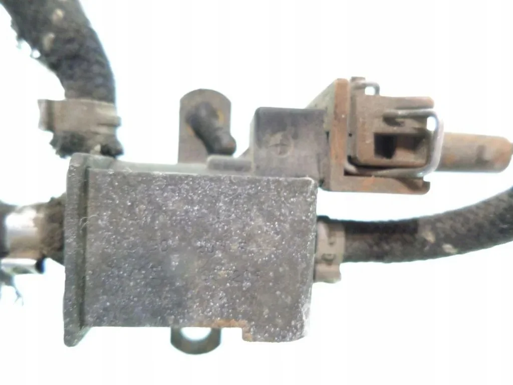 Électrovanne VW Sharan 1.98L essence 028906283F image 3