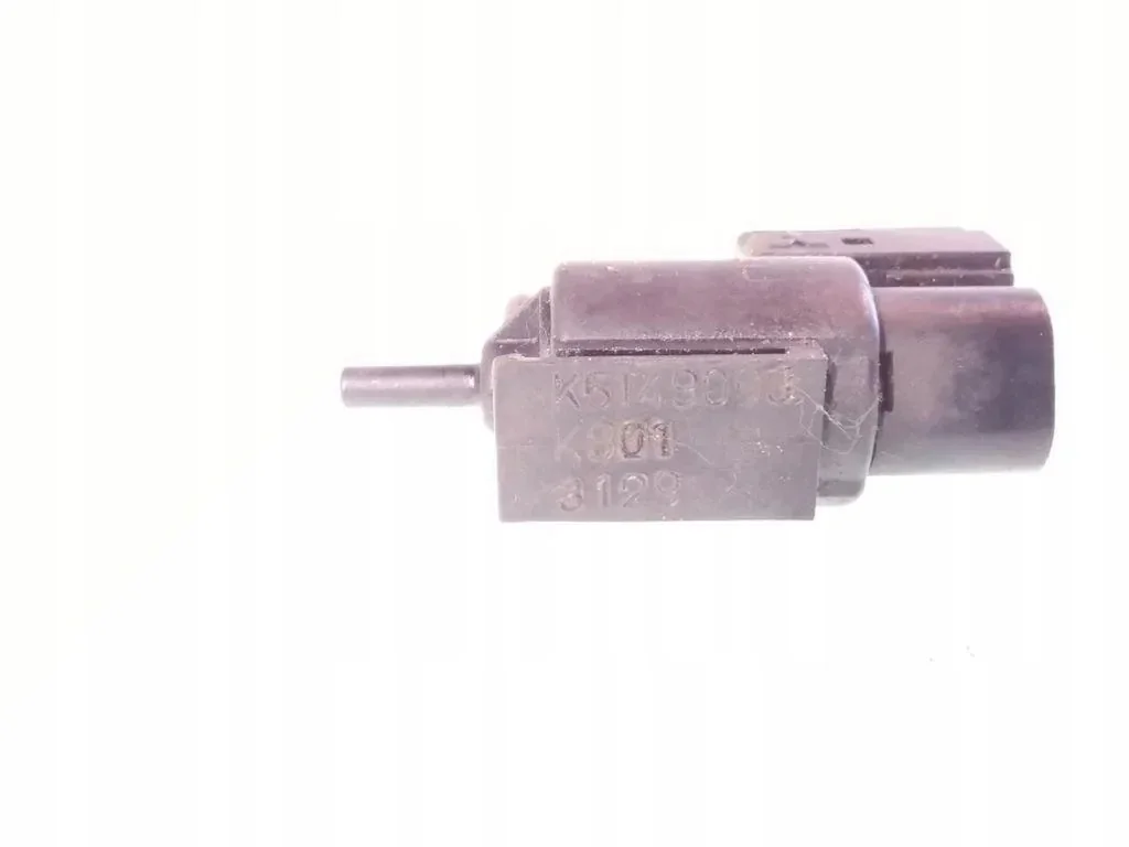 Mazda Xedos 9 K5T49099 Solenoid Valve Used