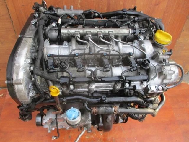 Couvre-culasse Opel Astra H Zafira B 1.9 CDTI image 3