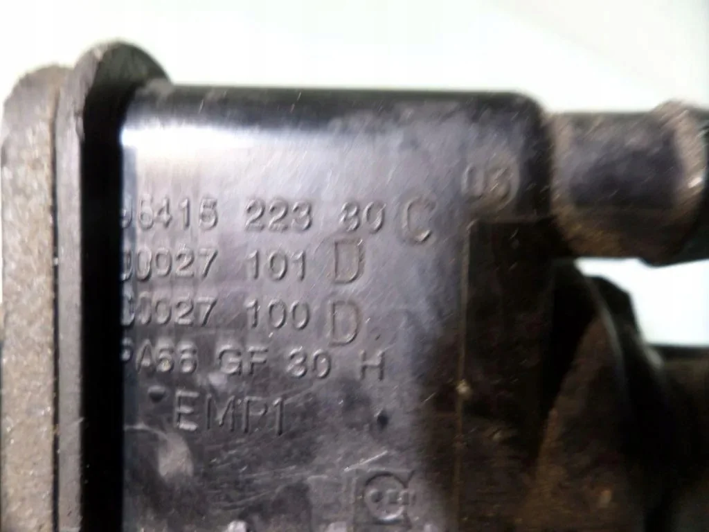 Termostaatin kotelo Peugeot 306 Hatchback image 3