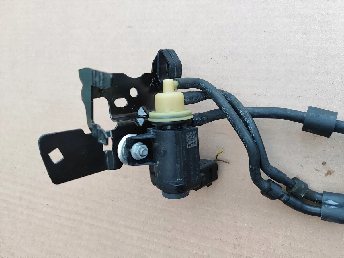 VW TDI Unterdruckventil 1K0906627B 04L131051F image 8