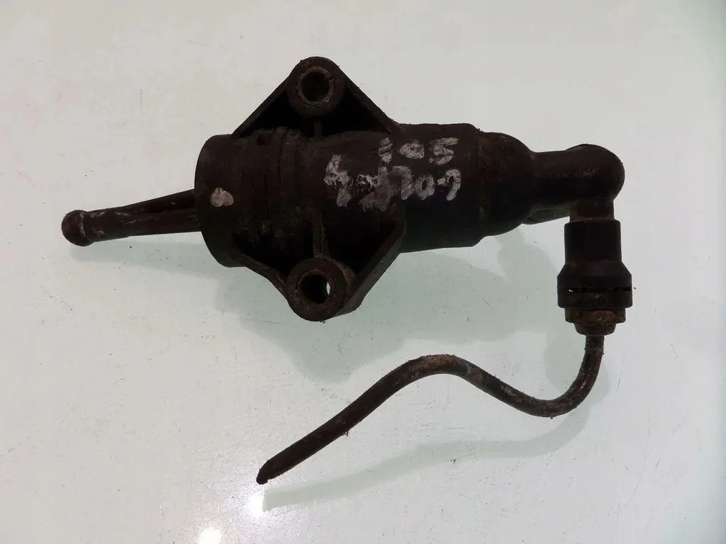 Cilinder koppeling VW Golf V 1J0721261E