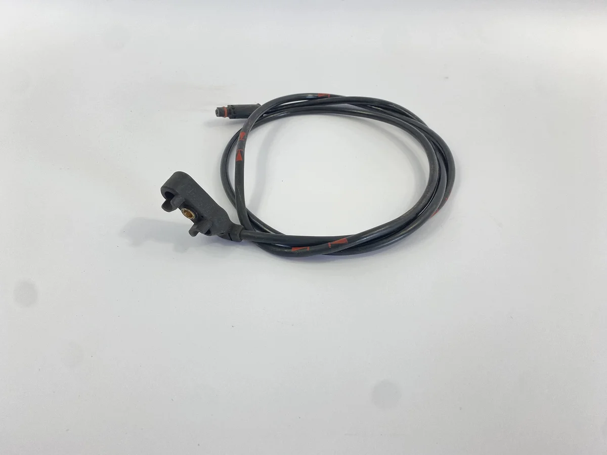 Sensor ASR Traseiro Direito W124 Usado image 3