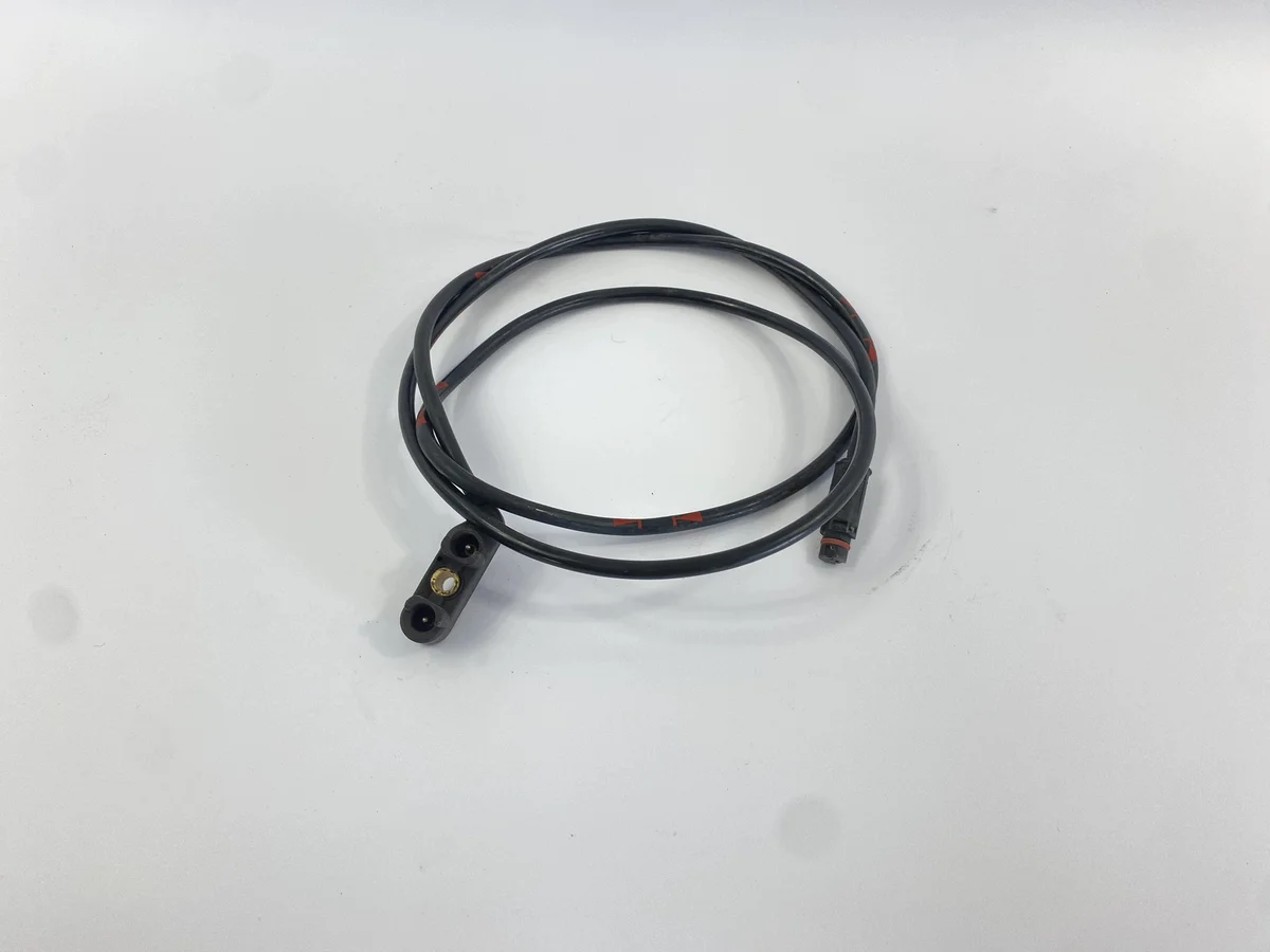 Sensor ASR Traseiro Direito W124 Usado image 8