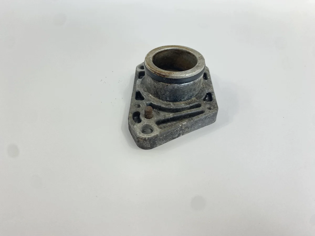 Mercedes W124 pomp flens 1022360645 image 6