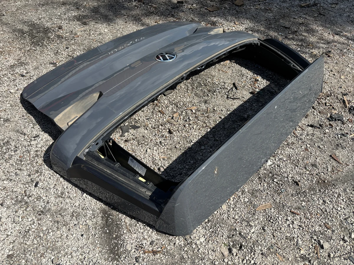 VW T7 Multivan Tailgate Latch Used image 4