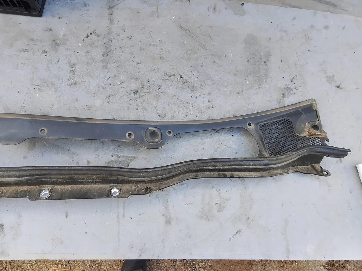 Volvo V40 II Windschutzscheibenrahmen 31278103 image 3