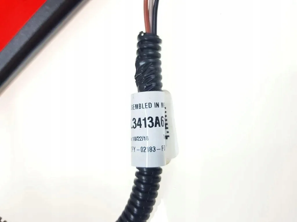 Troisième feu stop Ford F150 FL3413A667 image 4