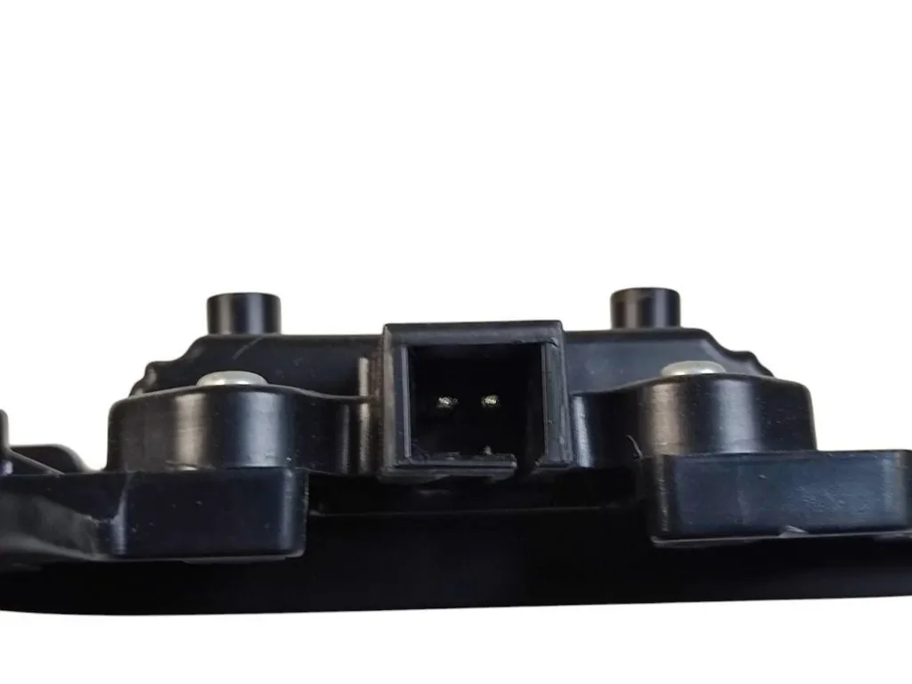 Feu stop additionnel Dodge Charger 68402348AB image 3