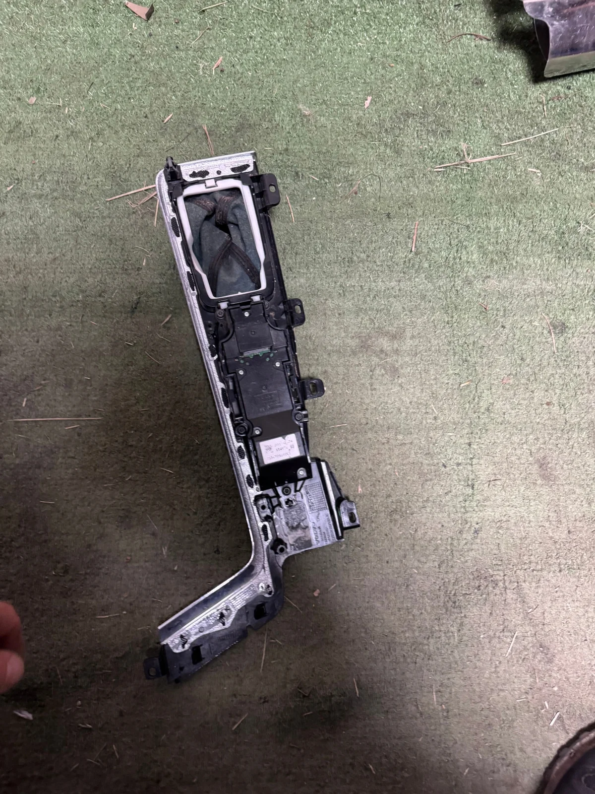 Volvo XC60 II Decor Middenconsole Rand