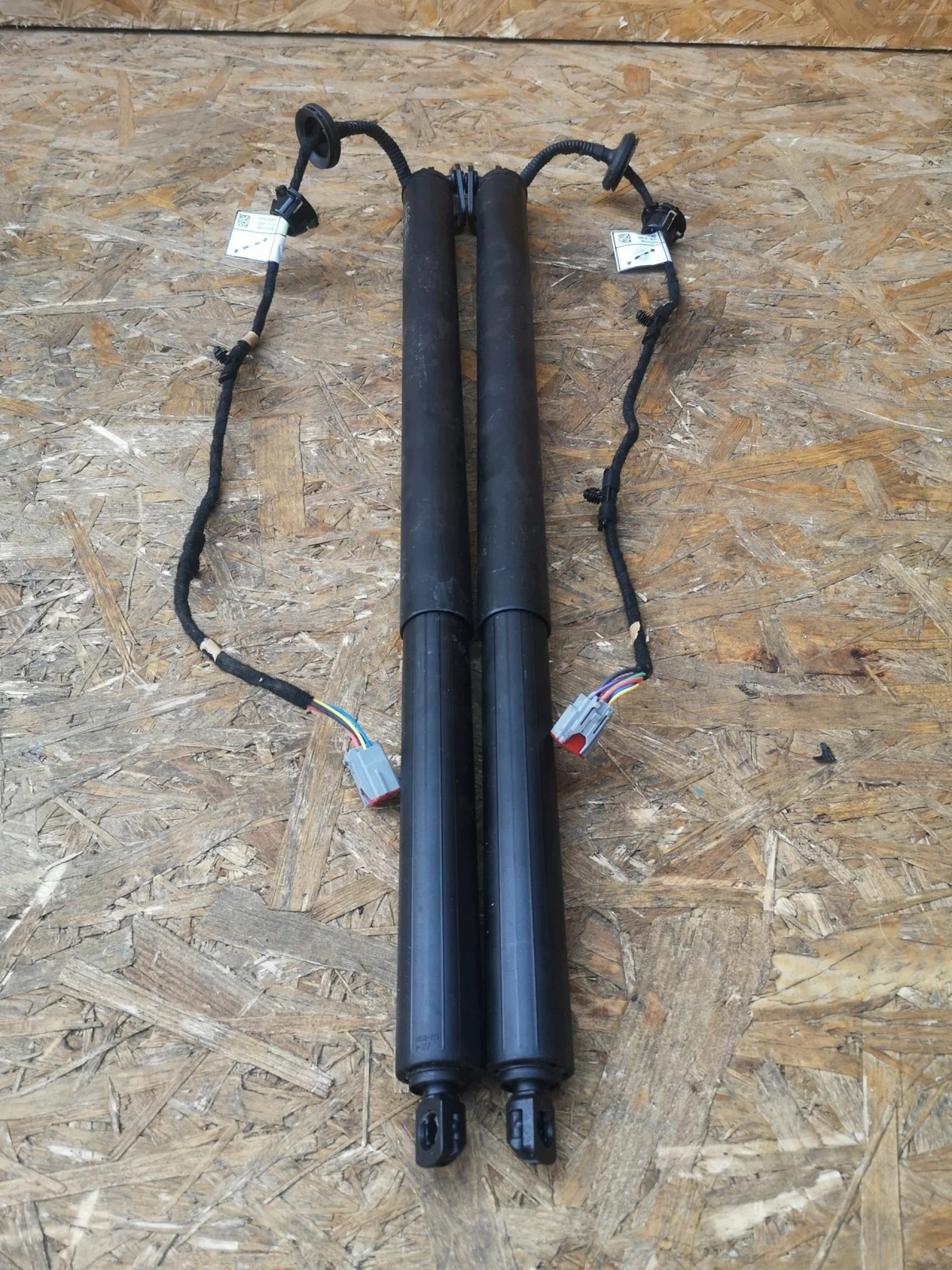 Elektr. Heckklappenlifter Ford Kuga MK3 LV4B-S402A54 image 6