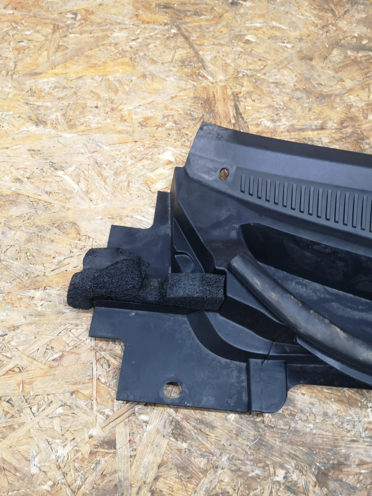 Ford Ranger IV Bajo Parabrisas Derecho AB39-210222