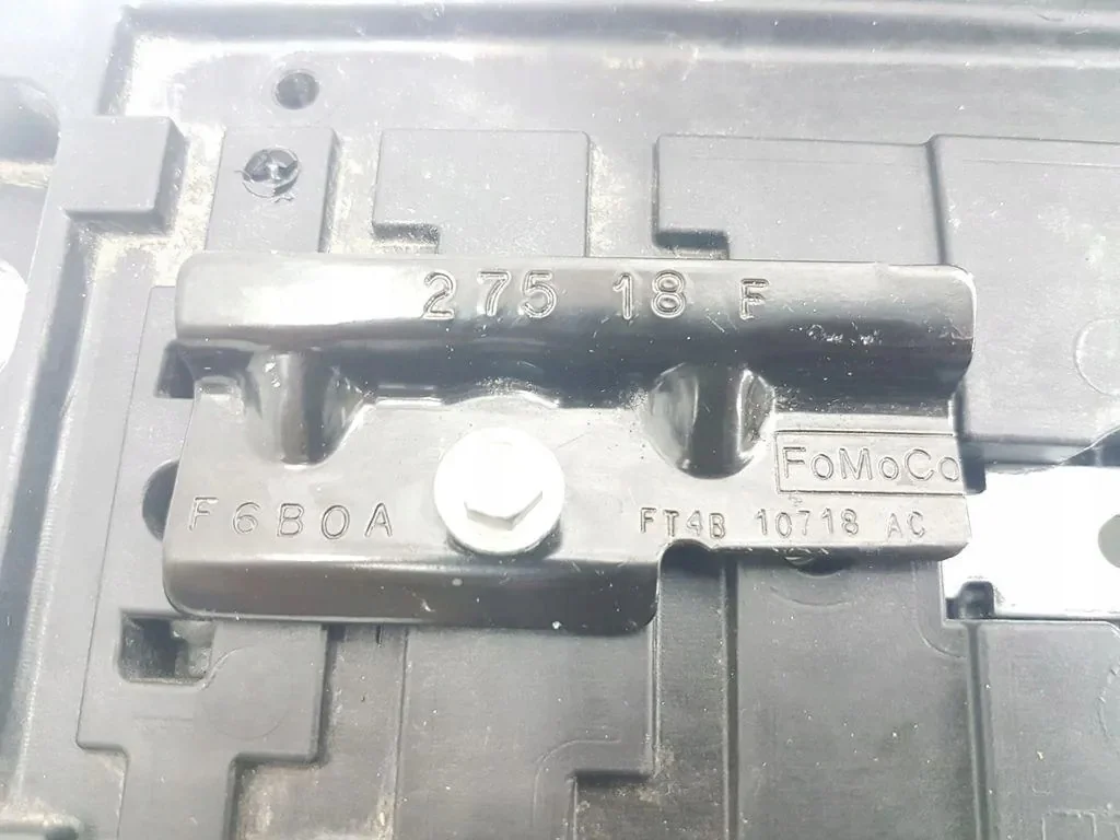 Base de Batería Ford Mondeo V DG9310723 Usado image 3