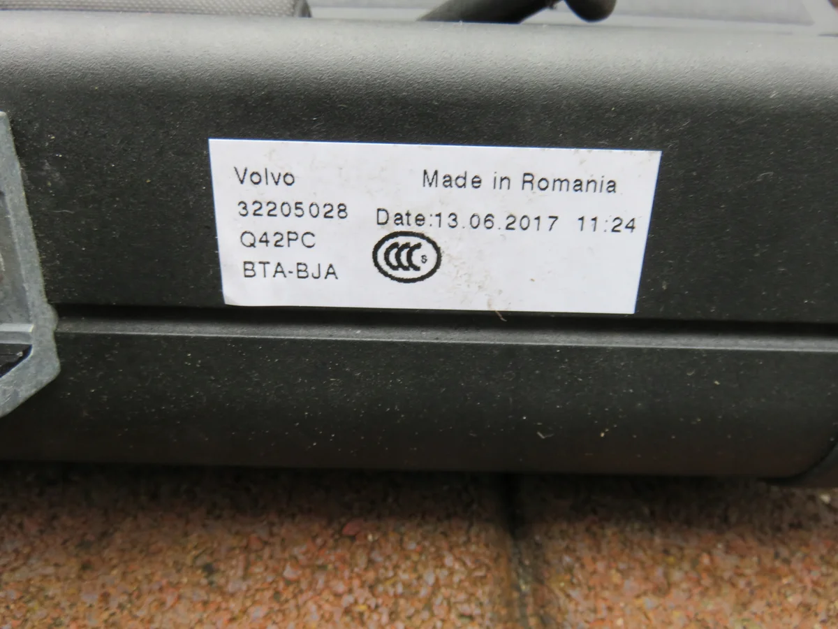 Volvo V90 2016-24 Tapa Maletero Usada 345988 image 6