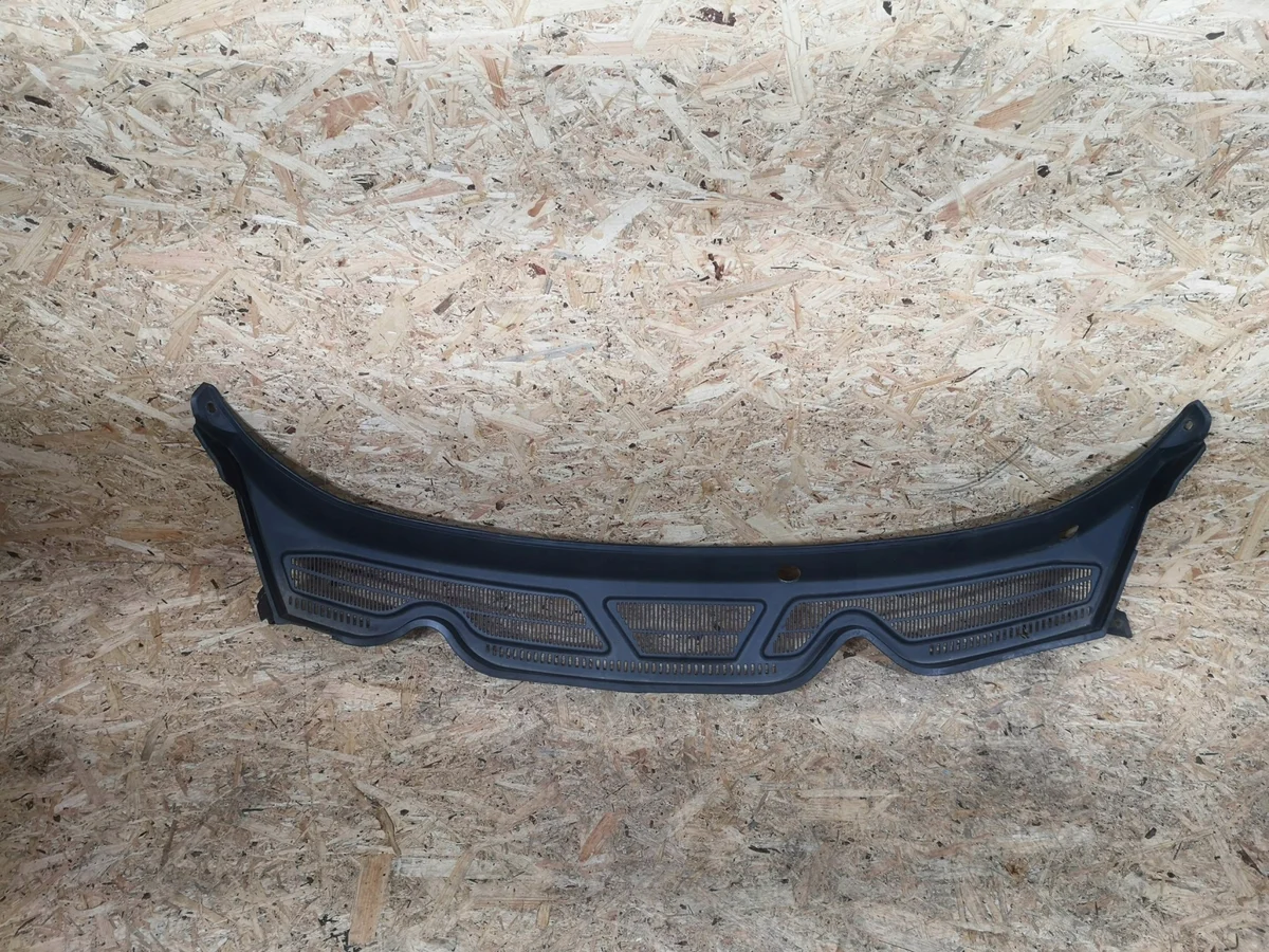 Ford EcoSport II Upper Lower Cowl Set Used