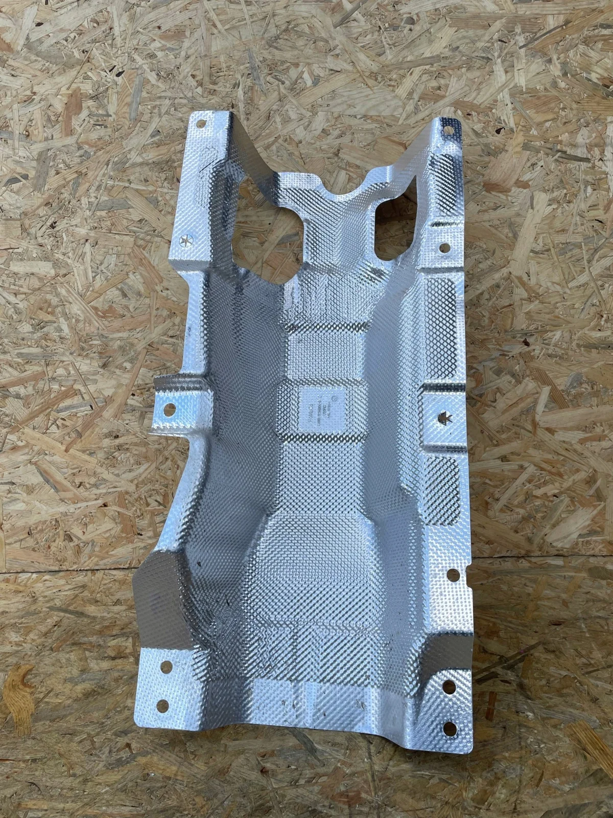 Värmesköld Bak Ford Kuga Mk3 LX6B-S114B04-B