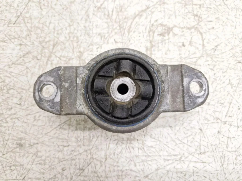 Soporte Amortiguador Trasero Izquierdo Ford AV6118A116A