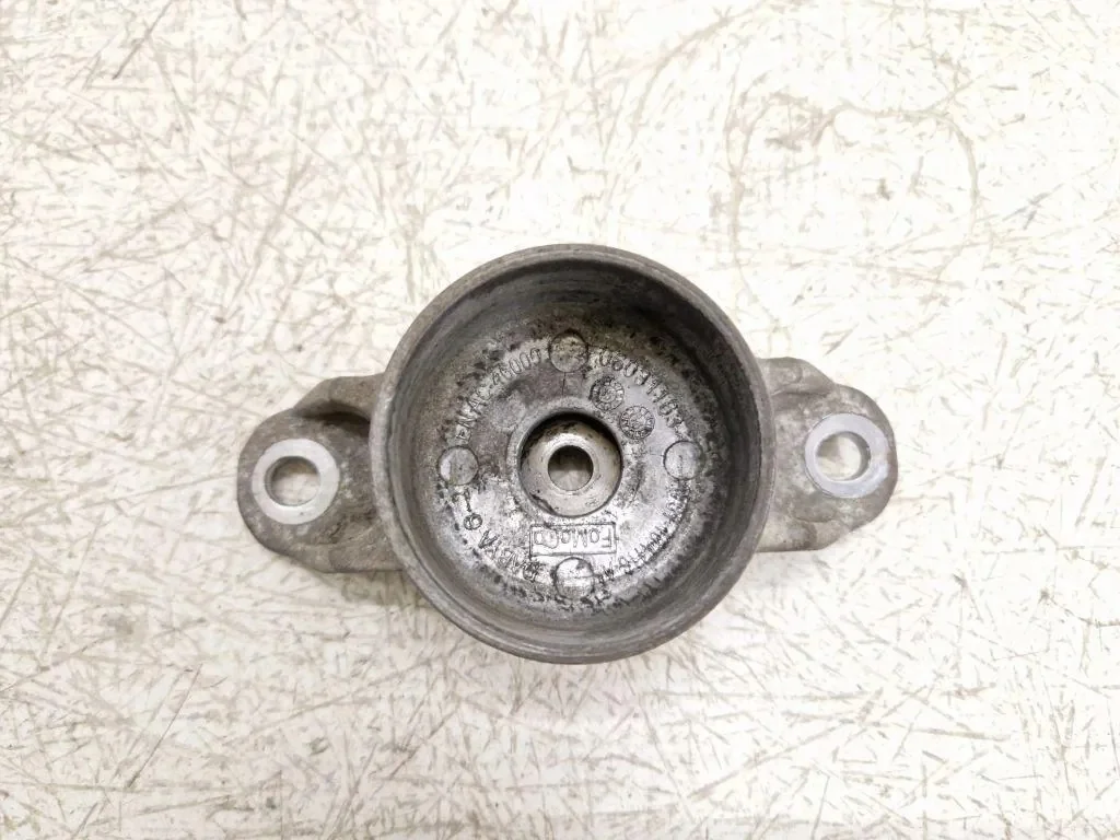 Suporte Amortecedor Traseiro Esquerdo Ford AV6118A116A image 3
