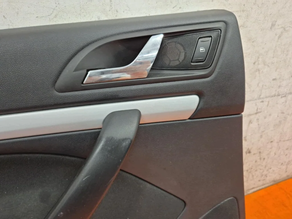 SKODA OCTAVIA 2 Türverkleidung hinten links image 3