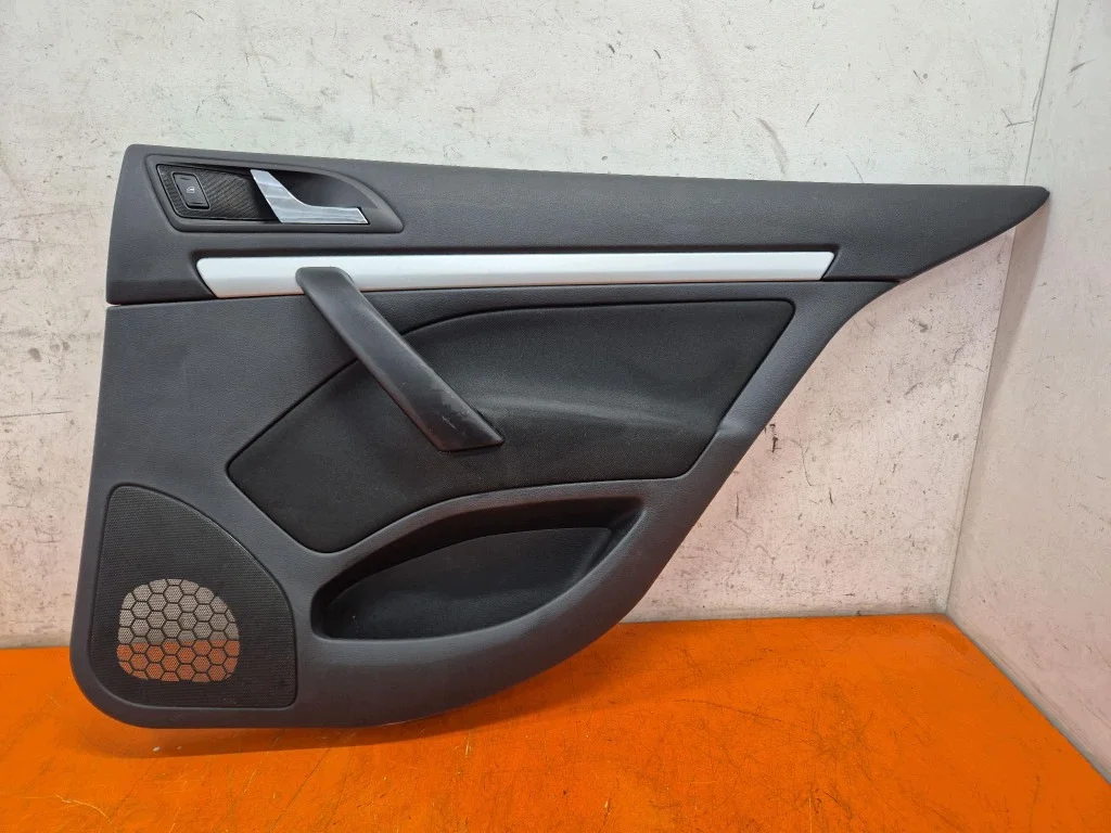SKODA OCTAVIA 2 Türverkleidung Hinten Rechts