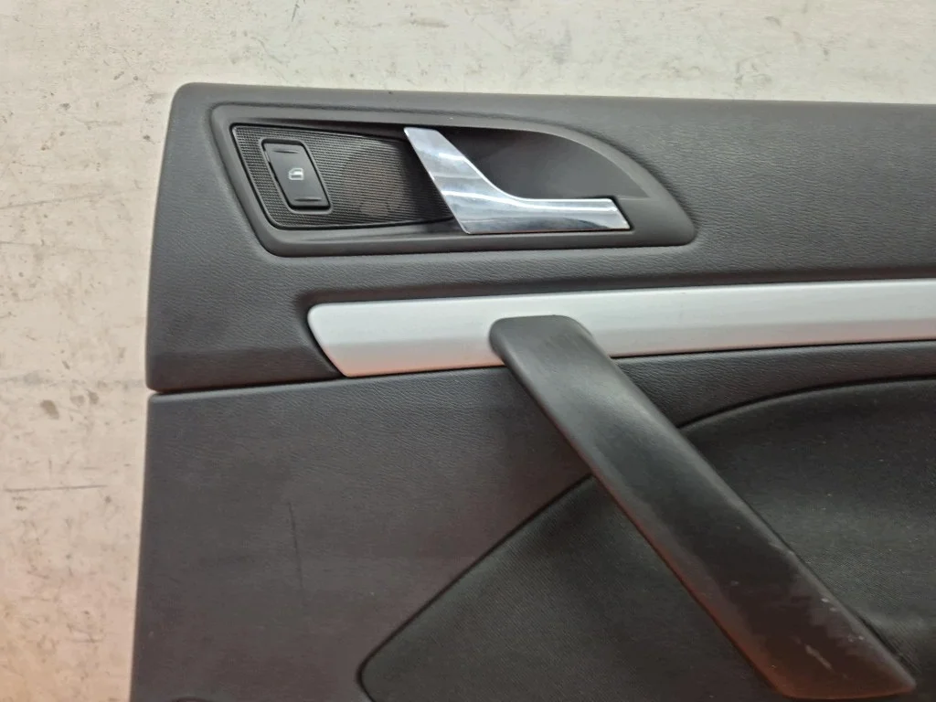 SKODA OCTAVIA 2 Türverkleidung Hinten Rechts image 3