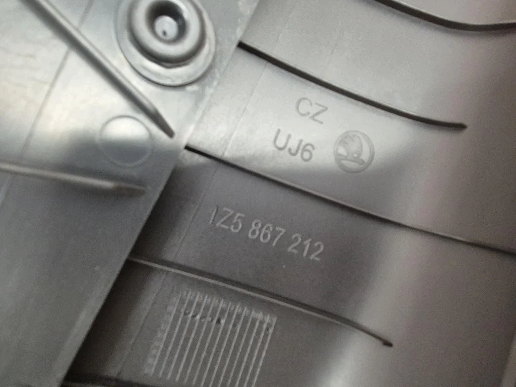 SKODA OCTAVIA 2 Türverkleidung Hinten Rechts image 8
