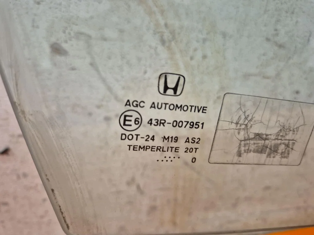 Vitres de porte avant droite Honda Civic 8 image 3