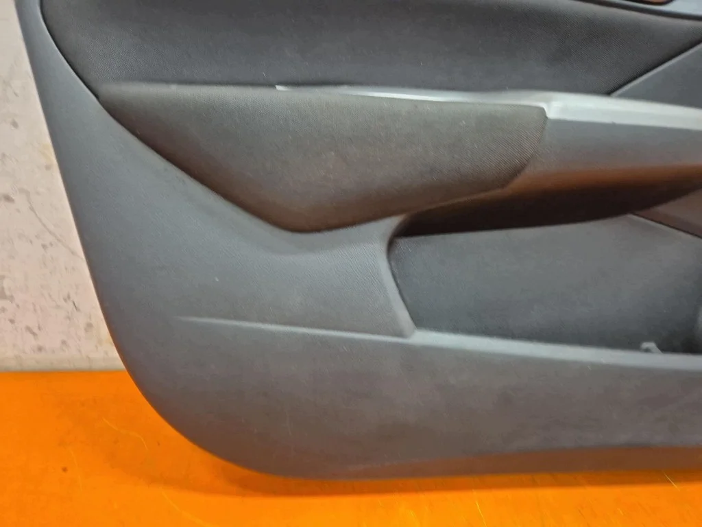 Honda Civic 8 07-12 Türverkleidung Links Vorne image 4