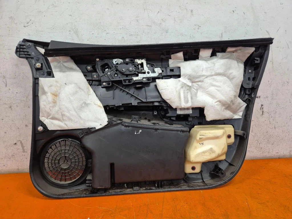 Honda Civic 8 07-12 Türverkleidung Links Vorne image 6