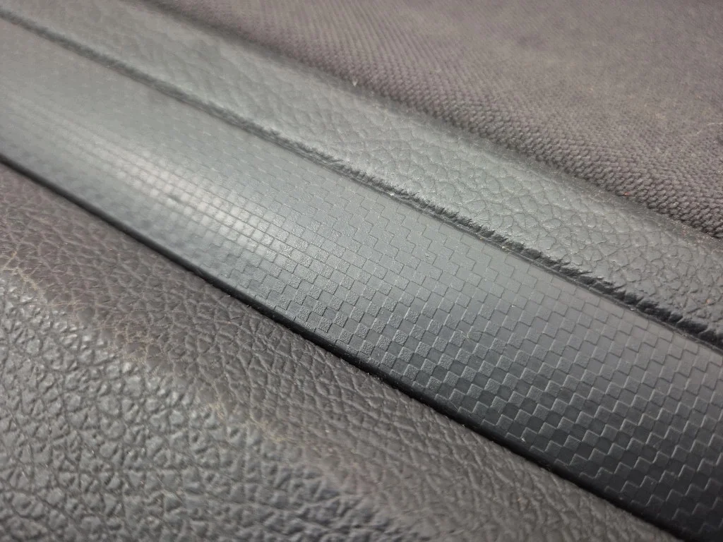VW Golf V Türverkleidung Vorne Rechts image 9