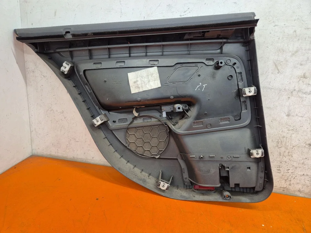 VW Golf V Türverkleidung Rechts Hinten image 7