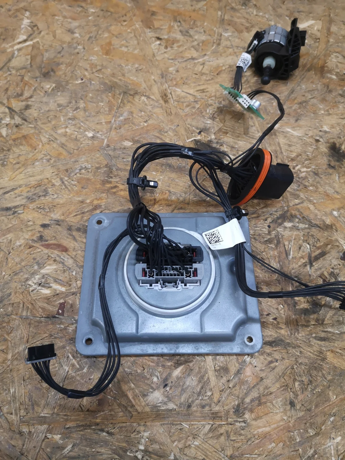 Conversor Farol Ford Kuga Mk3 Focus Mk4 JX7B-13B626-AE image 9