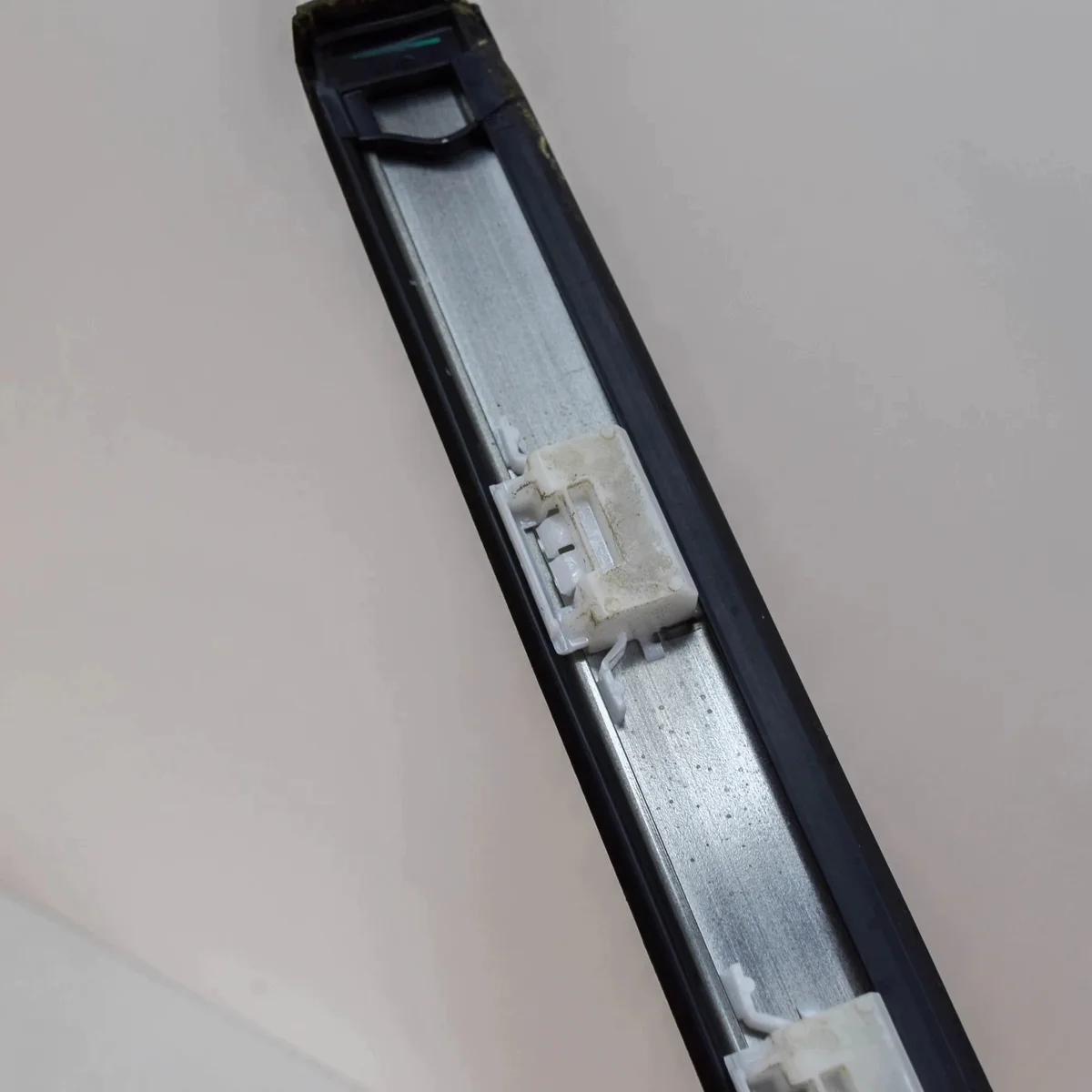 Jaguar E-Pace Roof Trim Left J9C3517C79AB image 4