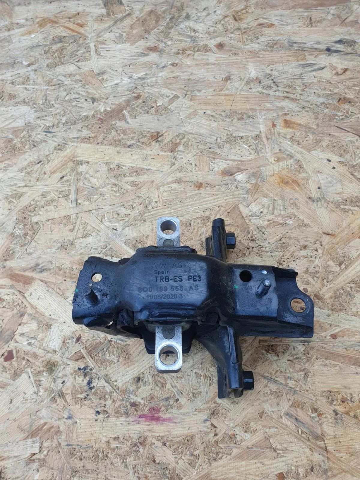 Support boîte de vitesses Skoda Fabia 1.0 TSI