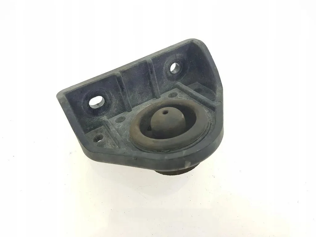 Soporte Radiador Kia Sportage DM353 Usado