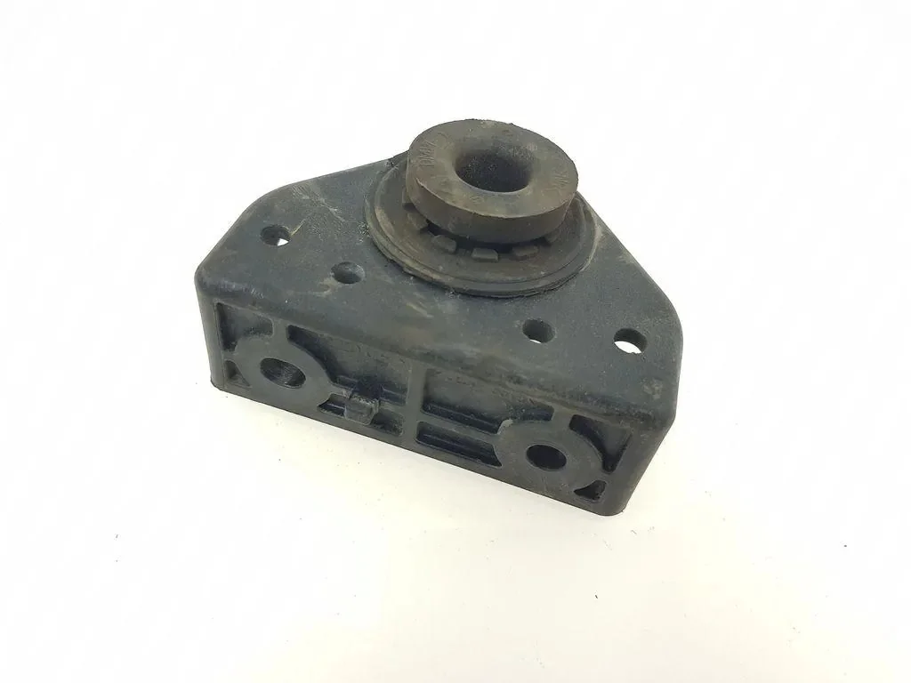 Soporte Radiador Kia Sportage DM171 Usado
