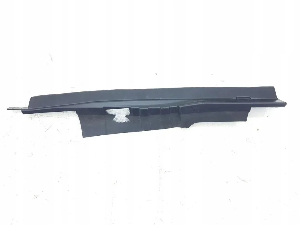 Ford Fusion II Hood Seal Front Right DS73A02078