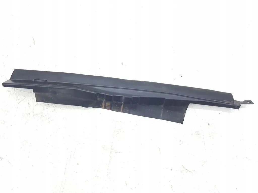 Ford Fusion II Hood Seal Left Front DS73A02079