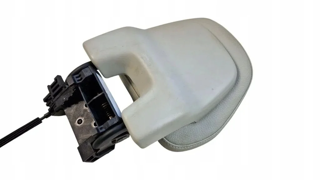 Volvo XC90 3rd Row Headrest Left Used 12472 image 4